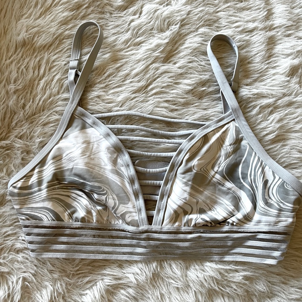 Pink Victoria’s Secret Lightly Lined Cage Bralette